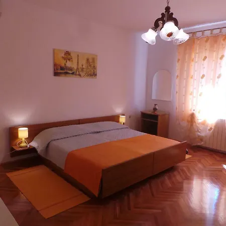 Appartement In Pomer Istrien 31052